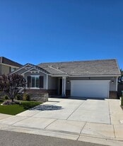 35633 Capistrano St in Wildomar, CA - Building Photo