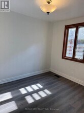 21 Woodward Ave in Markham, ON - Building Photo - Building Photo