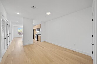 649 38th St in Union City, NJ - Building Photo - Building Photo