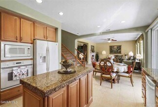 2406 Loganberry Cir in Palmdale, CA - Building Photo - Building Photo