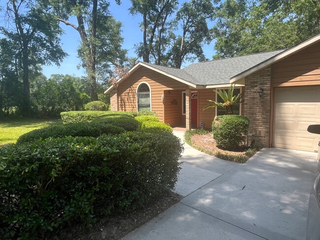 property at 17026 Southside Ct