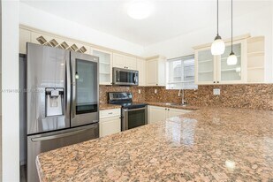 5655 SW 163rd Path in Miami, FL - Building Photo