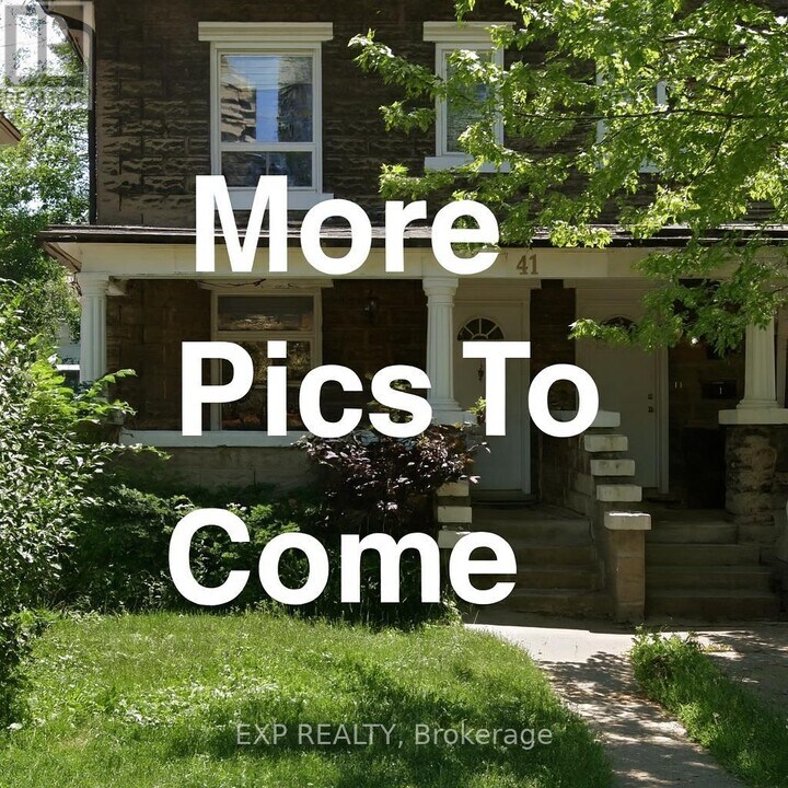 41 Hillsdale Ave E in Toronto, ON - Building Photo