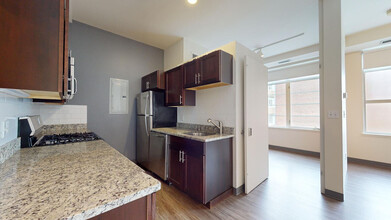 110 E Berkeley St, Unit 302H in Boston, MA - Building Photo - Building Photo