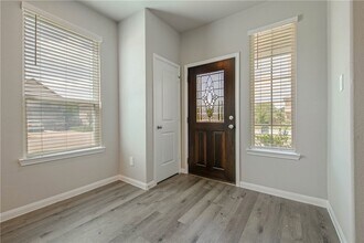 4717 Nopalitos Way in Bryan, TX - Building Photo - Building Photo