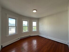 765 Broadway in Everett, MA - Building Photo - Building Photo
