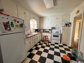405 N Duncan St in Stillwater, OK - Building Photo - Building Photo
