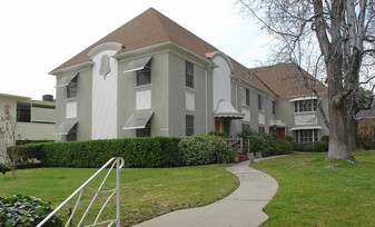 497 S Oakland Ave Apartamentos