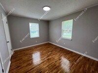 904 Sorrells Dr photo'