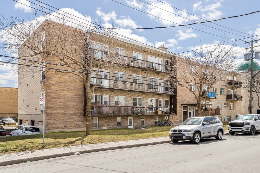 2500 Laval Av in Montréal, QC - Building Photo