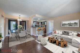 1050 SE 15th St, Unit 409 in Fort Lauderdale, FL - Foto de edificio - Building Photo
