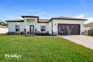 1621 NW 16th Terrace in Cape Coral, FL - Building Photo