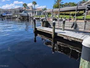 15493 Admiralty Cir in North Fort Myers, FL - Building Photo - Building Photo