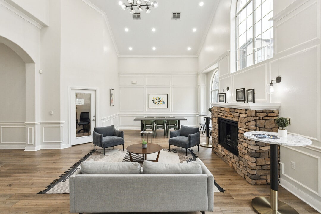 The Life at Clearwood in Houston, TX - Foto de edificio