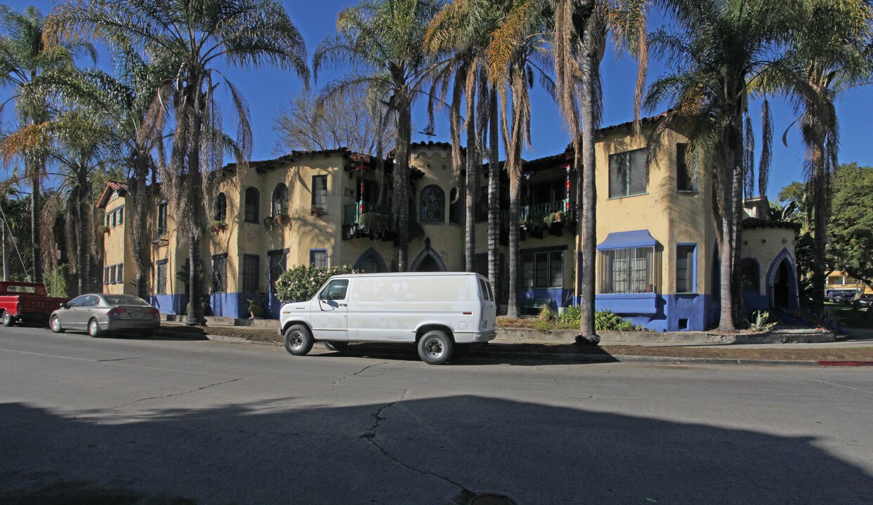 3488-3490 Rowena Ave in Los Angeles, CA - Building Photo