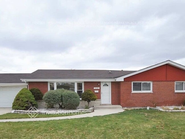 property at 7648 S Oconto Ave