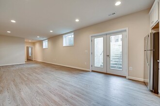 320 Nutley St SW, Unit Basement Apartment in Vienna, VA - Foto de edificio - Building Photo