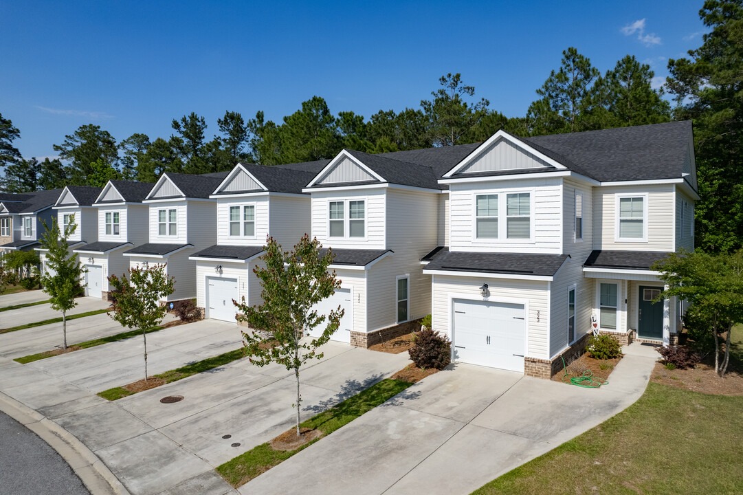 Berkley Walk Townhomes in Pooler, GA - Building Photo