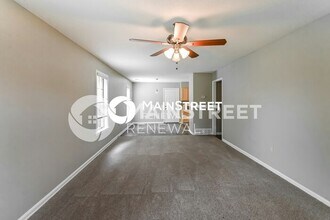 8055 Port Douglas Cove in Memphis, TN - Building Photo - Building Photo