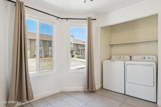 5236 W Peoria Ave, Unit 137 in Glendale, AZ - Building Photo - Building Photo