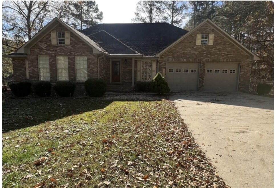 713 Church Rd in Gadsden, AL - Building Photo
