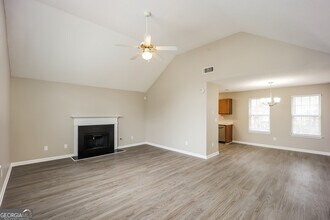 7245 Mahogany Dr in Fairburn, GA - Building Photo - Building Photo