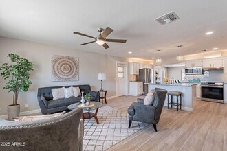 7526 E McKinley St in Scottsdale, AZ - Building Photo - Building Photo