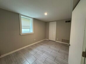 2815 N Albany Ave in Chicago, IL - Building Photo - Building Photo
