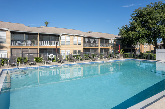 The Park at Santa Maria in Ormond Beach, FL - Foto de edificio - Building Photo