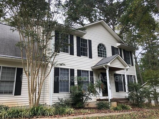 15 Collenwood Rd in Arden, NC - Building Photo - Building Photo