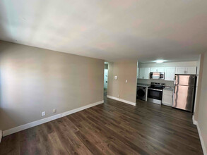 1560 N Prospect Ave in Milwaukee, WI - Building Photo - Building Photo