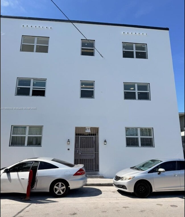 property at 871 SW 3rd St