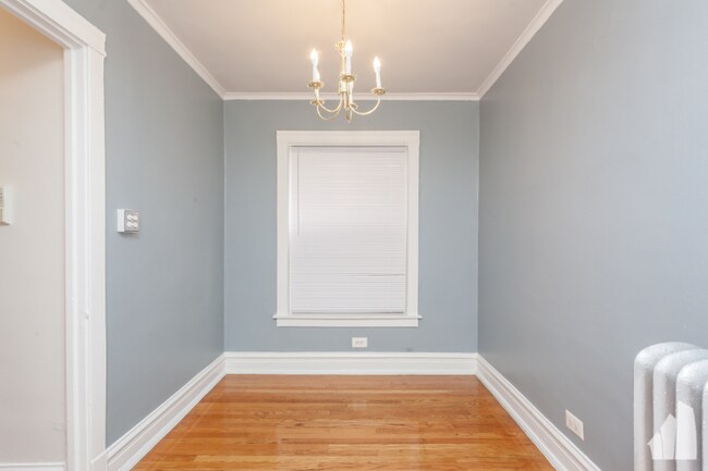 2617 W Gunnison St in Chicago, IL - Building Photo - Building Photo