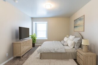 Lynn Park Apartments in Excelsior Springs, MO - Building Photo - Interior Photo