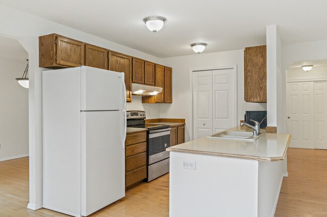 4219 212th Ave NE in Sammamish, WA - Building Photo - Building Photo