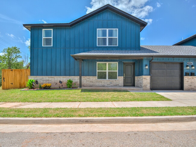 property at 1452 E Park Pl