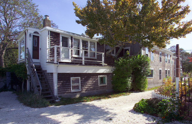 500 Commercial St in Provincetown, MA - Building Photo - Building Photo