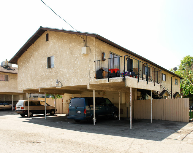 1865 E Rosewood Ct in Ontario, CA - Foto de edificio - Building Photo