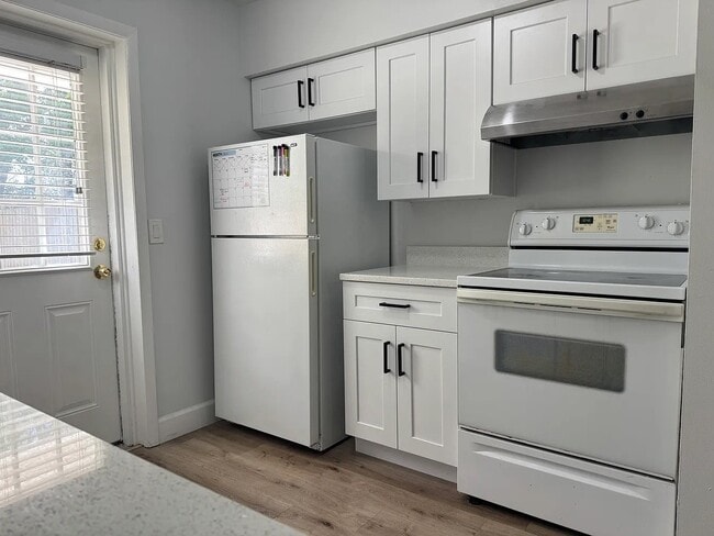 6562 Redwood Oaks Dr in Orlando, FL - Building Photo - Building Photo