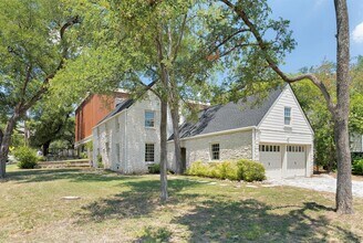 610 Rathervue Pl in Austin, TX - Building Photo - Building Photo