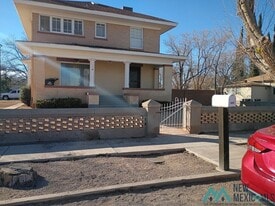 320 S Zinc St in Deming, NM - Building Photo