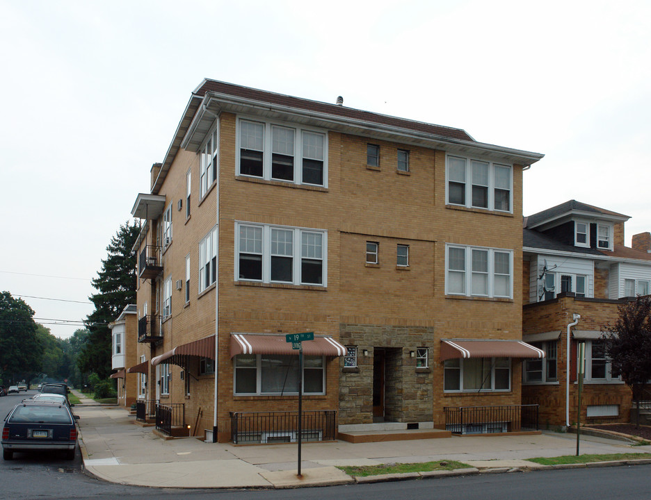 949-951 N 19th St in Allentown, PA - Building Photo