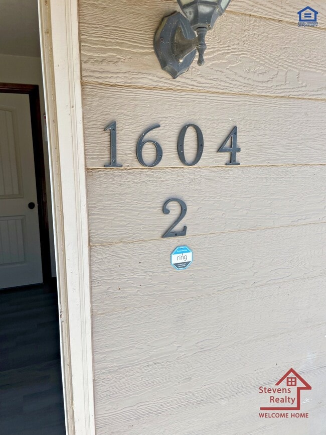 1604 NW Lindy Ave in Lawton, OK - Building Photo - Building Photo