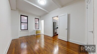 140 E 46th St in New York, NY - Building Photo - Building Photo