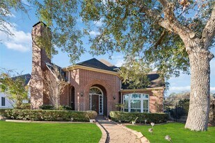 86 Heathrow Ln in Sugar Land, TX - Building Photo