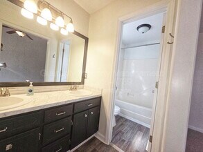 608 Bayleaf Cir in Clayton, NC - Building Photo - Building Photo