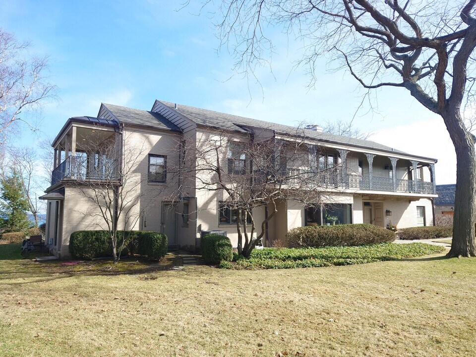 3222 E Hampshire St in Milwaukee, WI - Building Photo