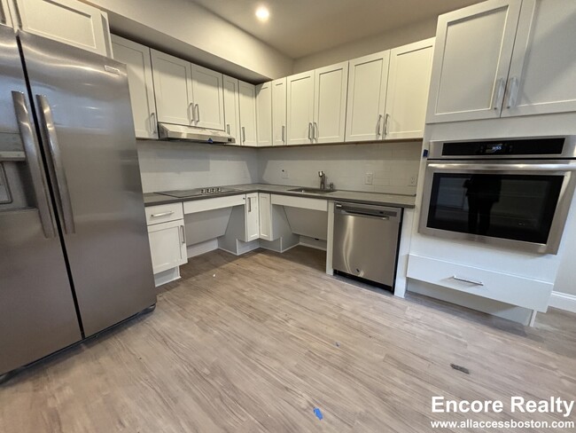 5 Ayr Rd, Unit 1