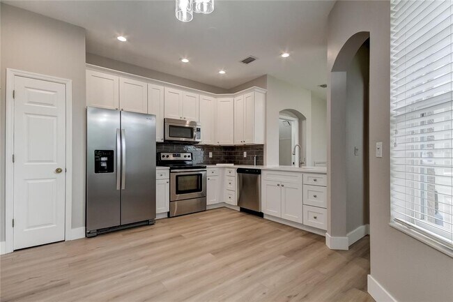 11068 Windsor Pl Cir in Tampa, FL - Building Photo - Building Photo