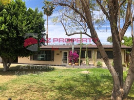 4020 E Campbell Ave in Phoenix, AZ - Building Photo